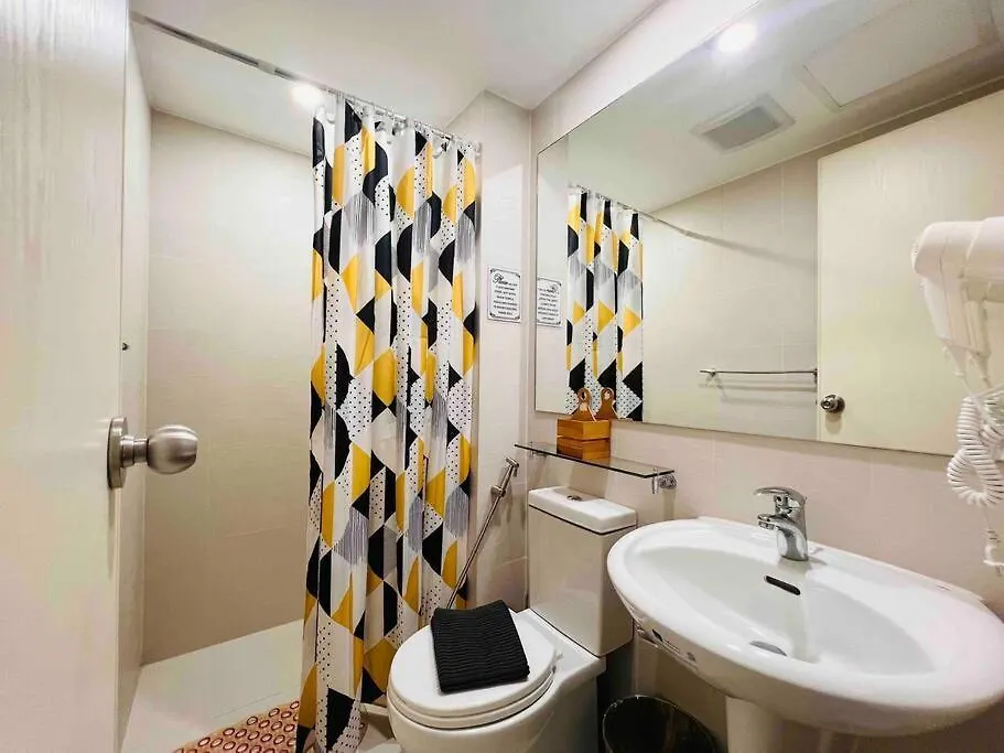 Artist'S Haven Creative Condo At Azure Manila 0*,  Philippines